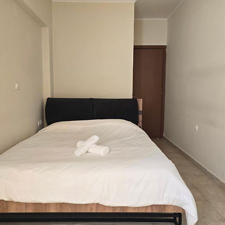 Maria Beach Apartement In Korinth! Bagian luar foto