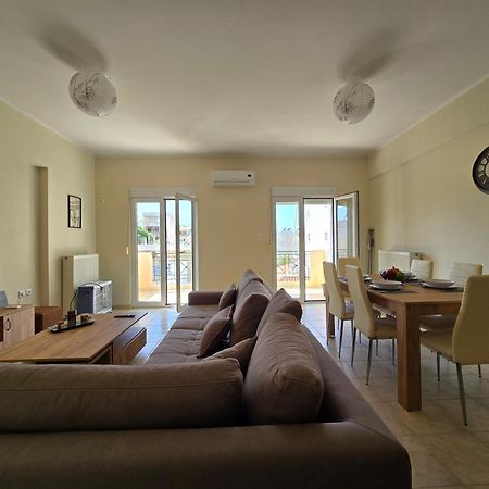 Maria Beach Apartement In Korinth! Bagian luar foto