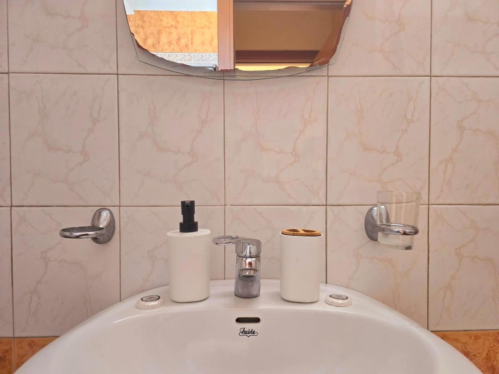 Maria Beach Apartement In Korinth! Bagian luar foto