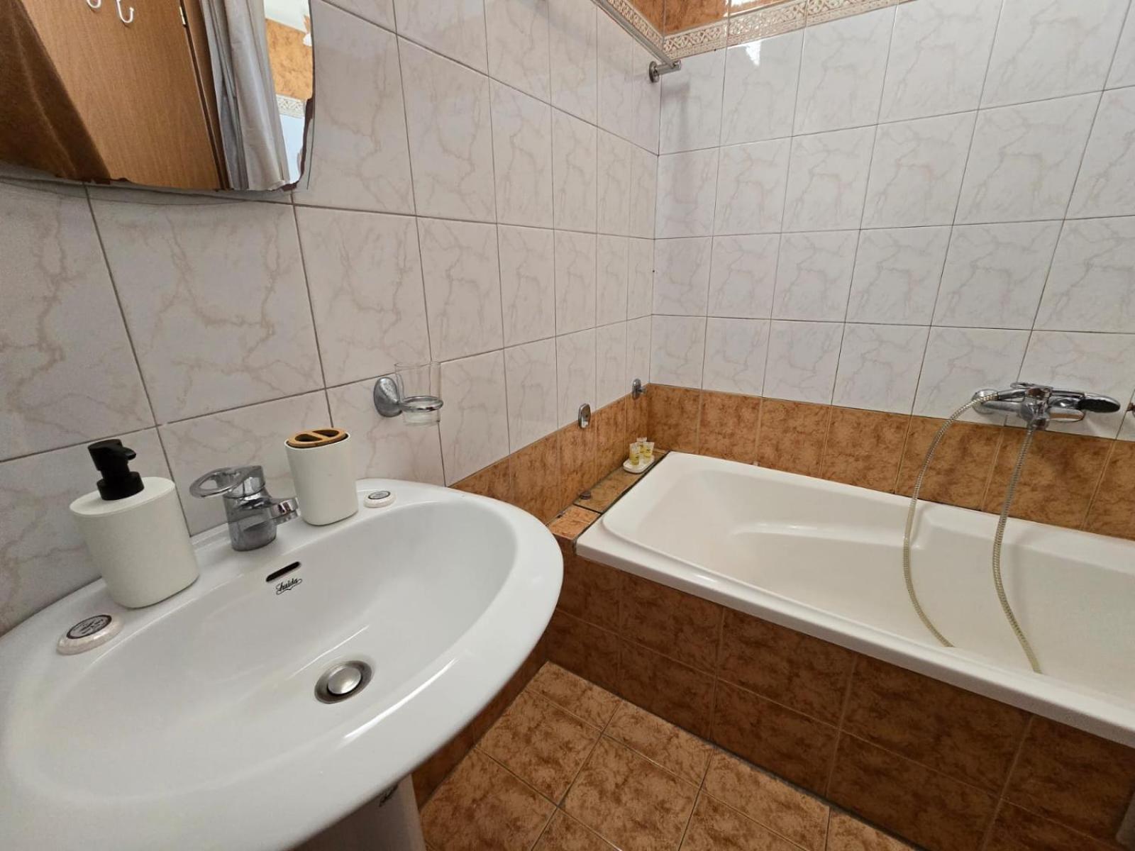Maria Beach Apartement In Korinth! Bagian luar foto